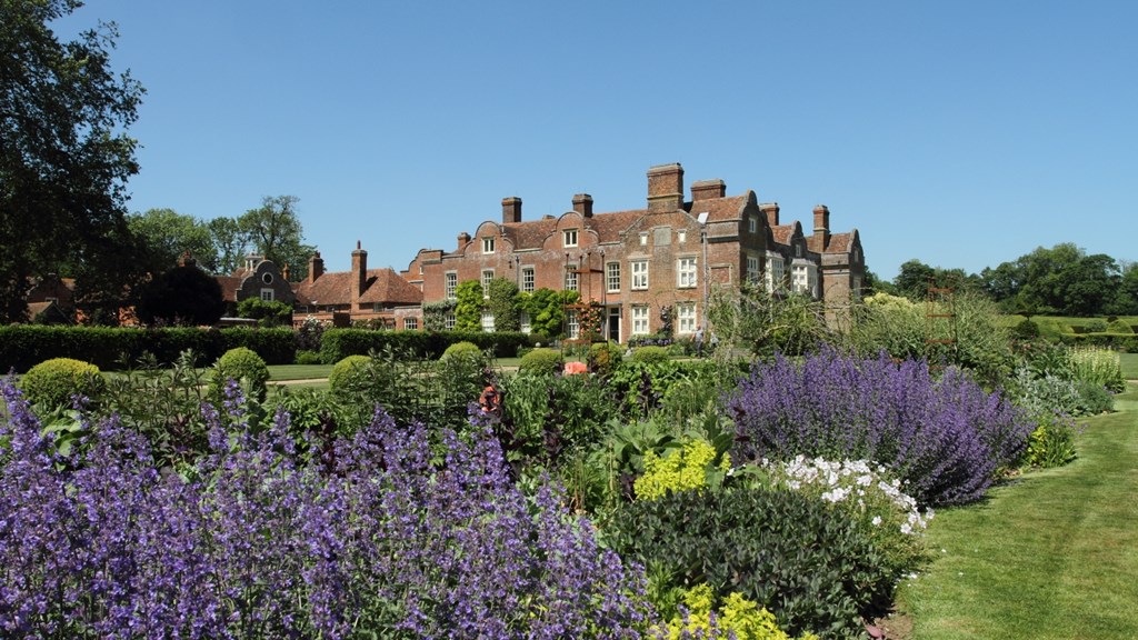 Godinton Summer Garden(c).JPG