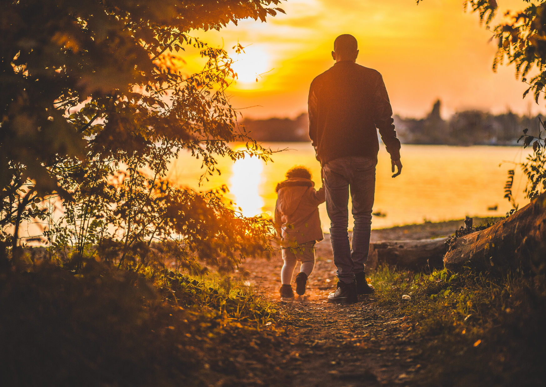 Father & Child (Canva)