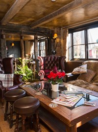 Chequers On The Green